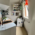 Charmant T2 Parisien Avec Balcon
